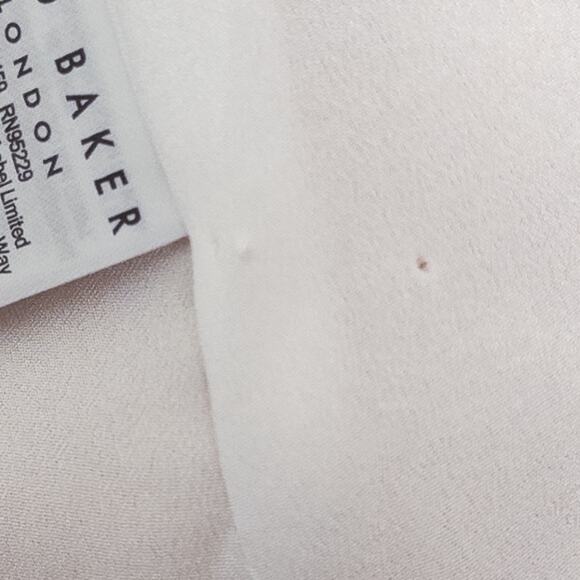 Ted Baker Floral Puff Sleeve Riverr Wide Neck Crop Size 5 Cream and Pink - Picture 9 of 9